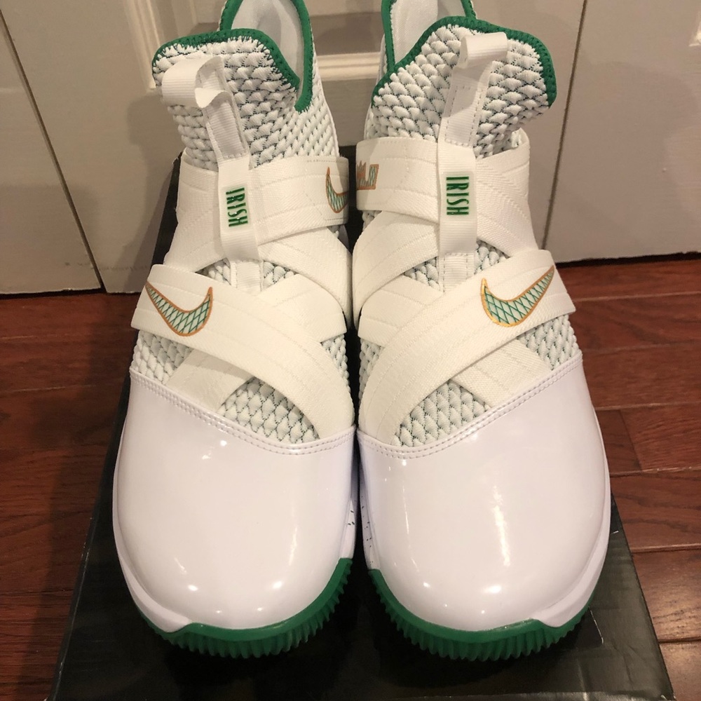 NIB NIKE Lebron XII 🏀 sneakers 👟